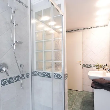 Sva18 - Fully Equipped Large Flat - S Ambrogio ميلان
